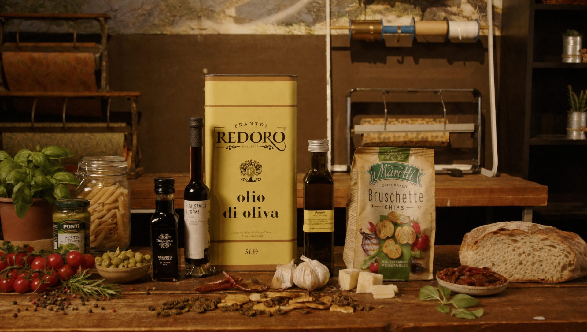 Italiaanse olijfolie, balsamico, pesto en bruschette bij Mevrouw Noot in Deventer